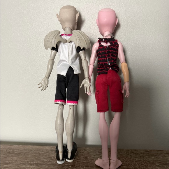 Monster High create a monster gargoyle and vampire set - Picture 3 of 4